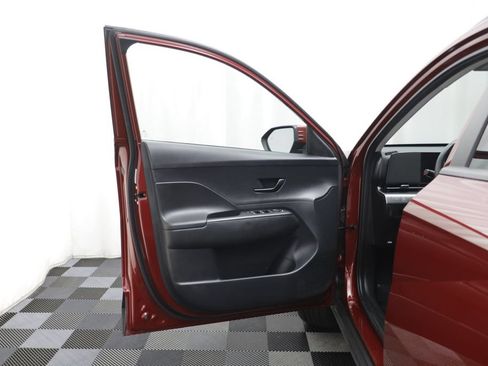 Used 2024 Hyundai Kona SEL AWD/4WD image 4