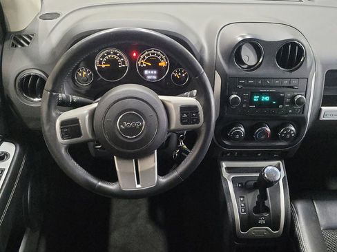Used 2016 Jeep Compass Latitude AWD/4WD image 22