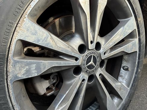 Used 2018 Mercedes-Benz C 300 4MATIC Sedan image 8