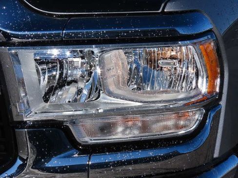 Used 2024 RAM 2500 Tradesman w/ Chrome Appearance Group image 10