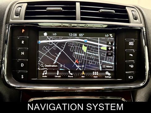 Used 2018 Lincoln Continental Reserve AWD/4WD image 33