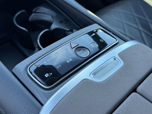 Used 2023 Mercedes-Benz EQS 580 4MATIC Sedan image 26