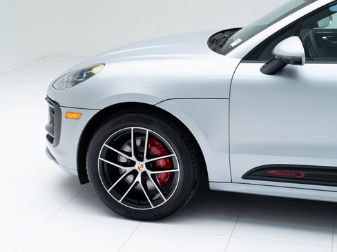 New 2026 Porsche Macan S image 11