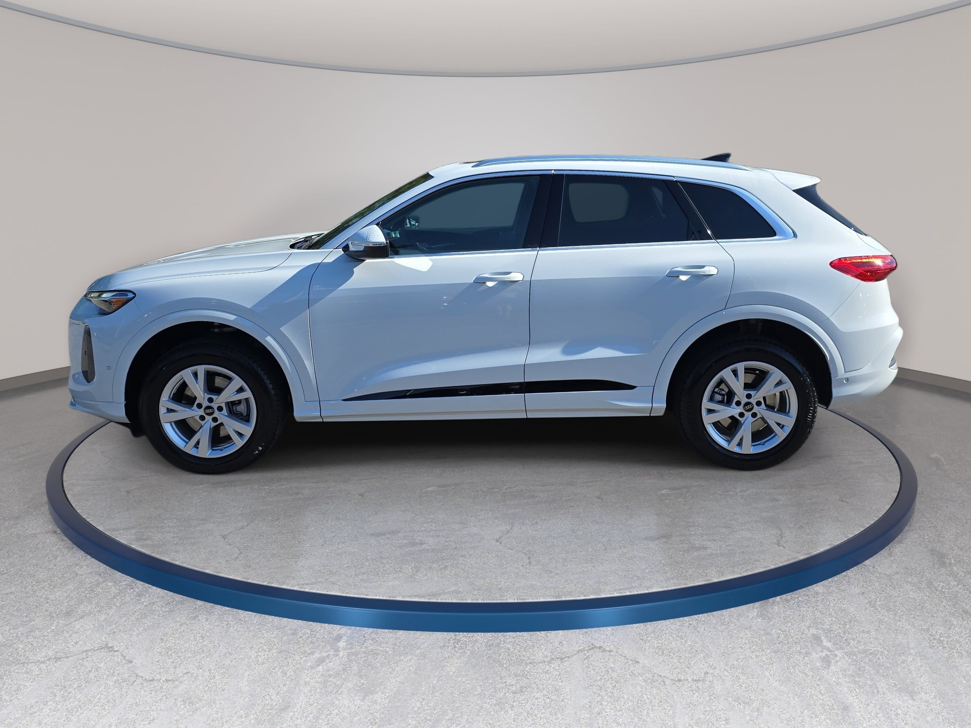 New 2026 Audi Q5 Premium AWD/4WD image 8