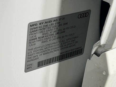 Certified 2025 Audi Q3 2.0T Premium w/ Convenience Package AWD/4WD image 21