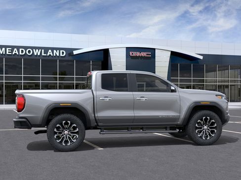 New 2026 GMC Canyon Denali image 5