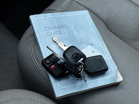 Used 2011 Mercury Grand Marquis LS RWD image 11