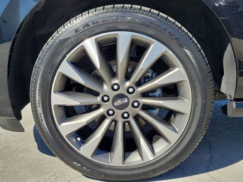 Used 2021 Lincoln Navigator Reserve image 21