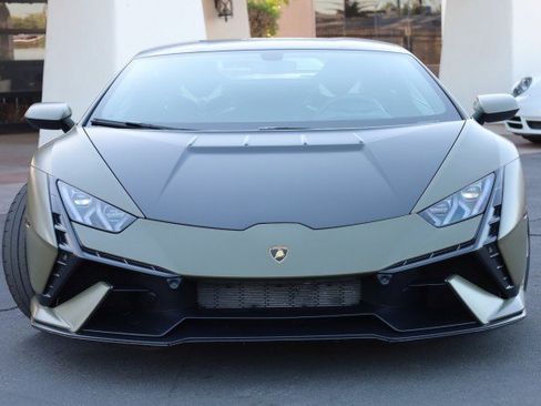 Used 2023 Lamborghini Huracan Tecnica RWD image 7
