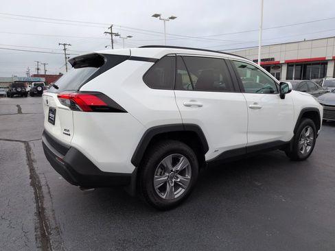 Certified 2023 Toyota RAV4 XLE w/ Convenience Package AWD/4WD image 5