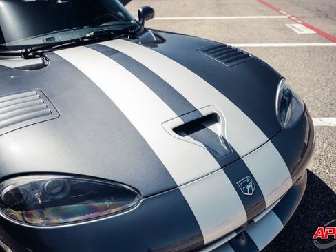 Used 2000 Dodge Viper GTS RWD image 49