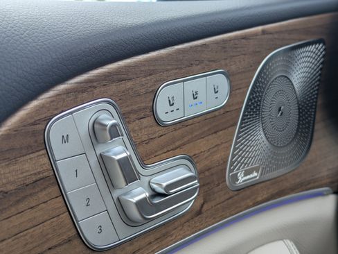 New 2026 Mercedes-Benz GLS 580 4MATIC image 27