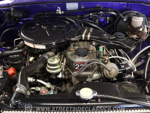 Used 1987 Toyota Pickup 4x4 Regular Cab image 3