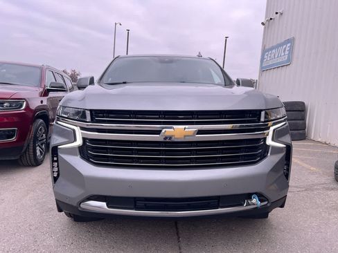 Used 2023 Chevrolet Suburban LT AWD/4WD image 29