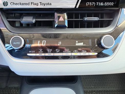 Used 2026 Toyota Corolla LE FWD image 14