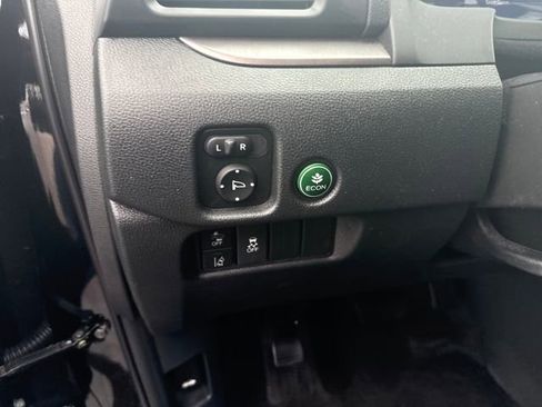 Used 2022 Honda Pilot Sport image 15