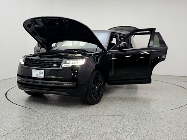 Used 2025 Land Rover Range Rover Long Wheelbase SE AWD/4WD image 9