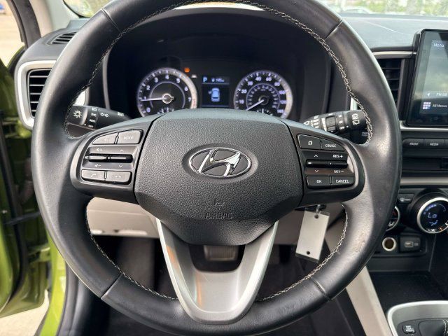 Used 2022 Hyundai Venue SEL FWD image 26