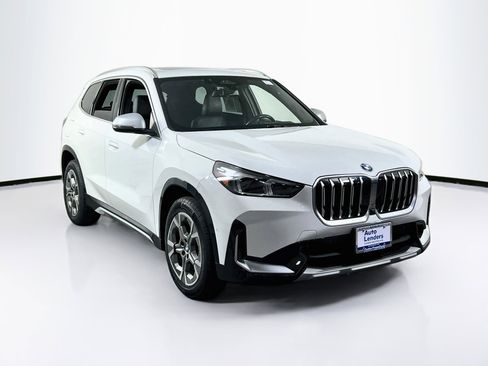 Used 2023 BMW X1 xDrive28i w/ Premium Package AWD/4WD image 3
