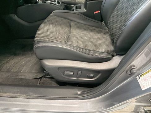 Used 2020 Nissan Rogue Sport SV w/ Technology Package AWD/4WD image 13