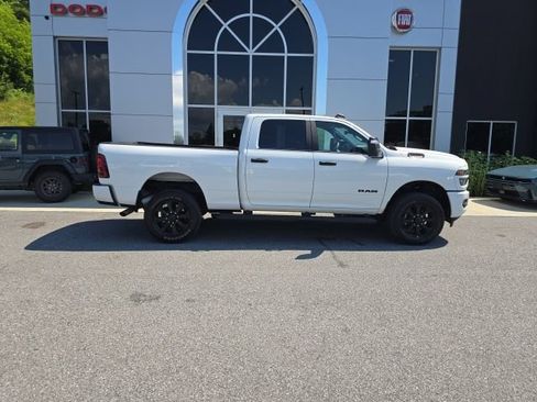 Used 2026 RAM 2500 Big Horn AWD/4WD image 8