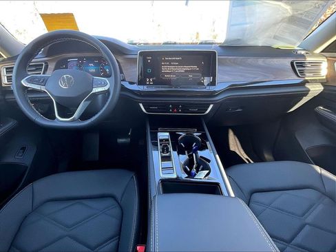 New 2026 Volkswagen Atlas SE AWD/4WD image 12
