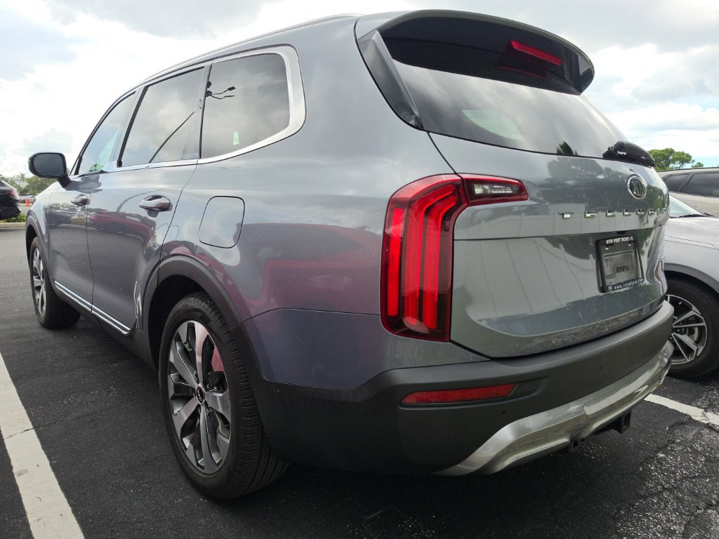 Used 2021 Kia Telluride EX w/ EX Premium Package FWD image 15