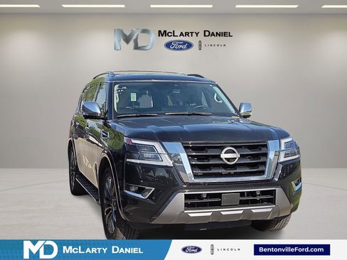 Used 2024 Nissan Armada Platinum w/ Captain's Chairs Package AWD/4WD image 1