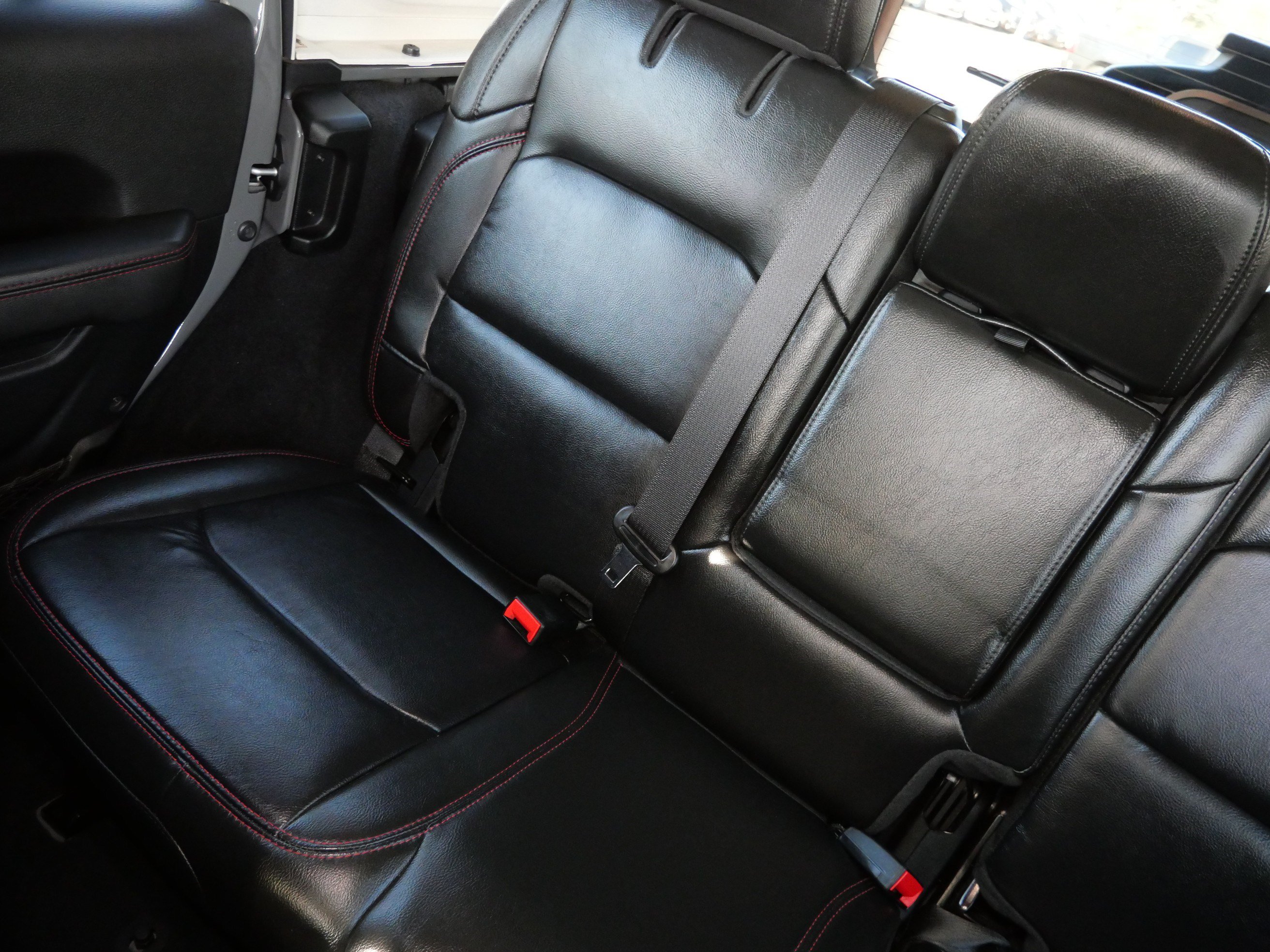Used 2022 Jeep Wrangler Unlimited Rubicon w/ LED Lighting Group AWD/4WD image 12