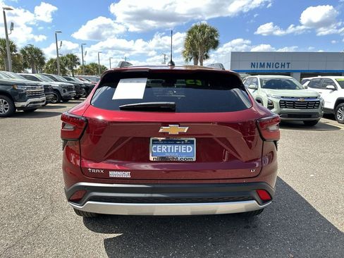 Used 2025 Chevrolet Trax LT w/ Driver Confidence Package image 15