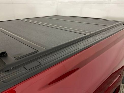 Used 2025 Chevrolet Colorado Z71 w/ Technology Package image 40