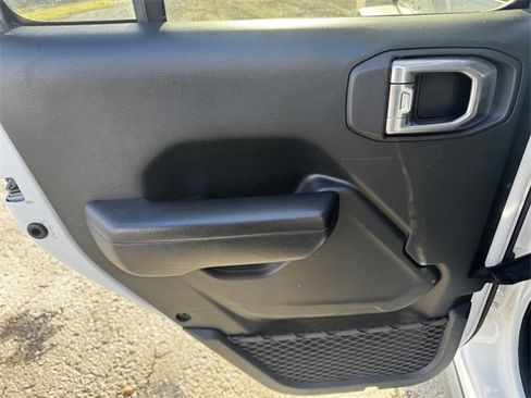 Certified 2021 Jeep Wrangler Unlimited Islander image 19
