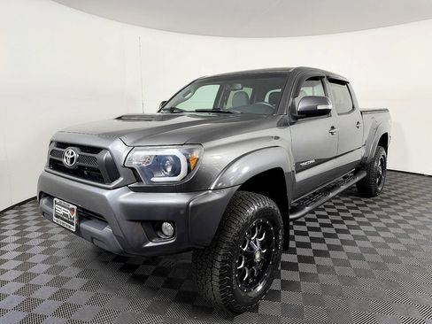 Used 2013 Toyota Tacoma 4x4 Double Cab w/ TRD Sport Pkg image 2
