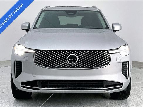 Used 2025 Volvo XC90 B6 Plus AWD/4WD image 3
