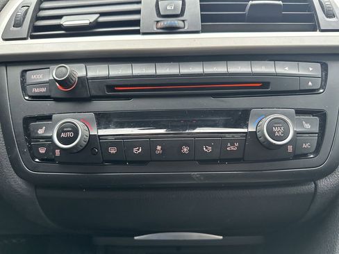 Used 2014 BMW 320i Sedan image 16