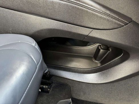 Used 2019 Buick Enclave Essence image 83