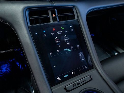 Used 2024 Porsche Taycan image 45