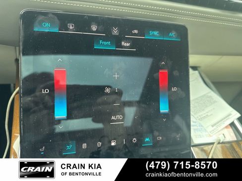 Used 2025 Cadillac Escalade Sport Platinum w/ LPO, ONYX Package AWD/4WD image 40