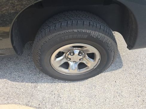 Used 2011 RAM 1500 ST w/ ST Popular Equipment Group AWD/4WD image 22