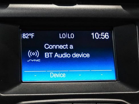Used 2017 Ford Fusion SE FWD image 26
