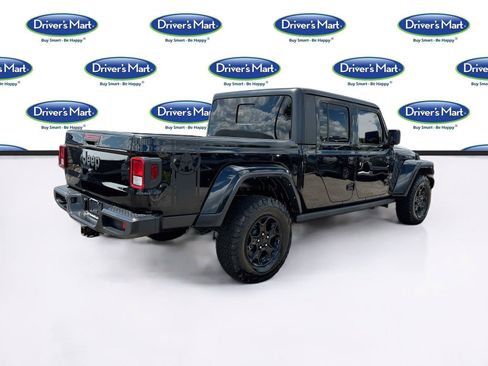 Used 2023 Jeep Gladiator Sport AWD/4WD image 7