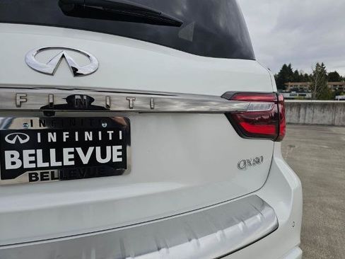 Certified 2024 INFINITI QX80 Sensory AWD/4WD image 12