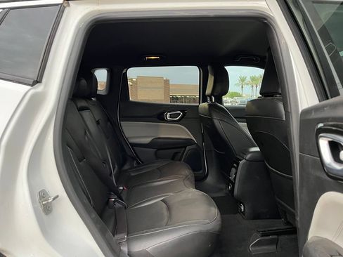 Certified 2025 Jeep Compass Limited AWD/4WD image 15
