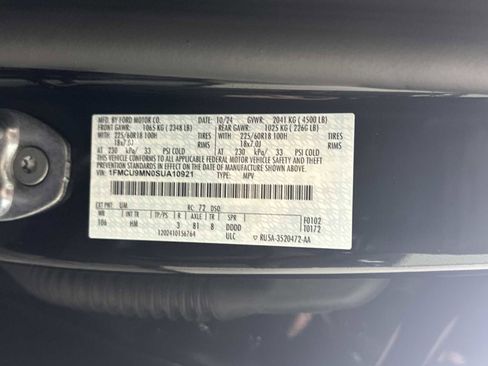 Used 2025 Ford Escape ST-Line image 34