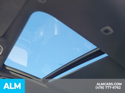 Used 2023 Jeep Wagoneer 4WD w/ Premium Group I image 16