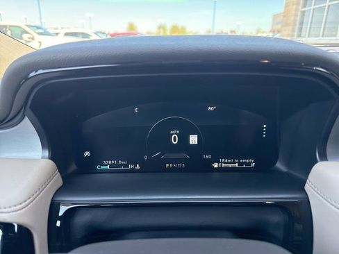 Certified 2022 Lincoln Nautilus AWD w/ Premium Package image 29