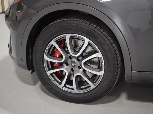 Certified 2022 Maserati Levante Modena AWD/4WD image 6