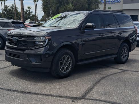 New 2026 Ford Expedition Active RWD image 5