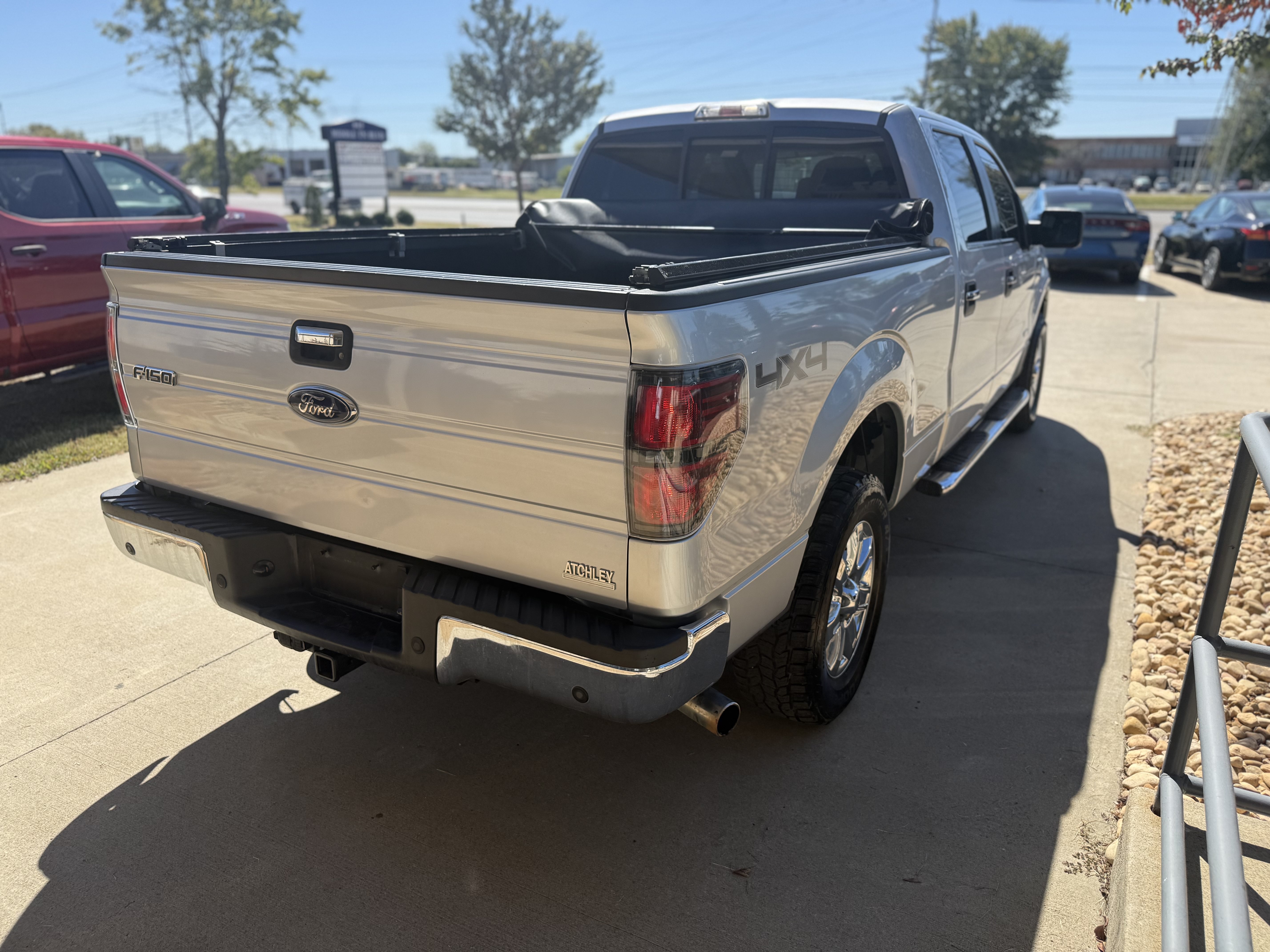 Used 2012 Ford F150 XLT w/ XLT Chrome Pkg AWD/4WD image 6