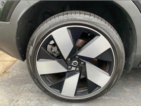 Used 2023 Volvo C40 P8 Recharge Ultimate image 6